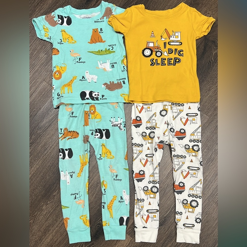 3T Old Navy Boys Pajamas